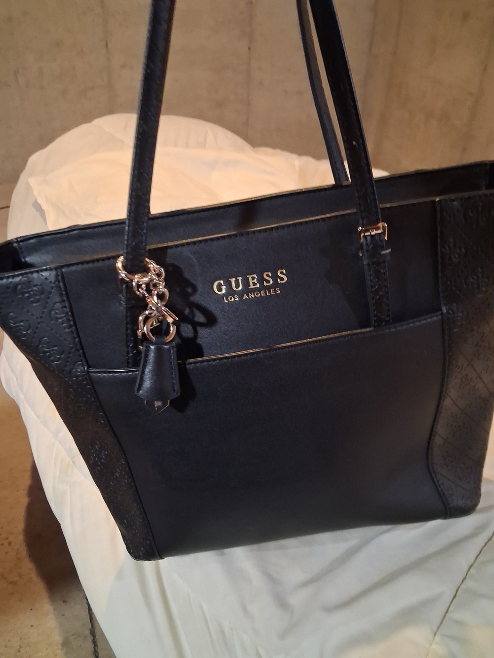 GUESS Los Angeles Black Tote Bag - Sleek Everyday Shoulder Bag